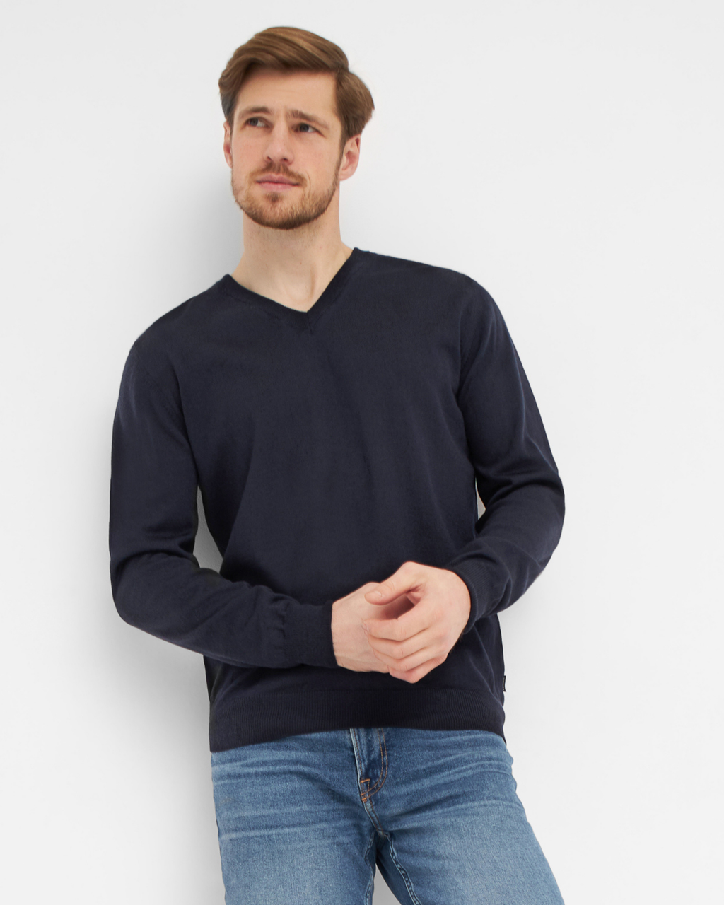 Milan pullover med v-neck