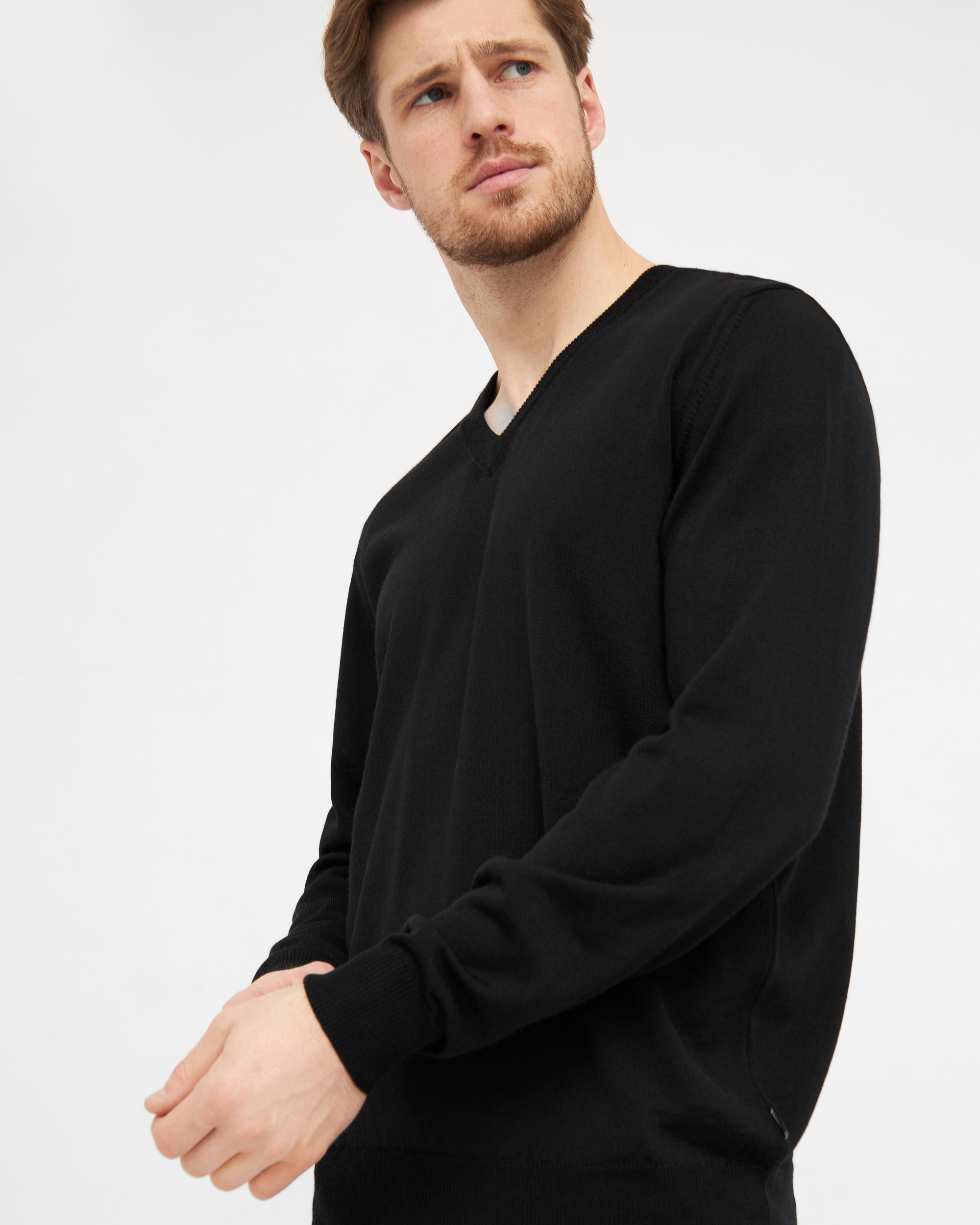 Milan pullover med v-neck