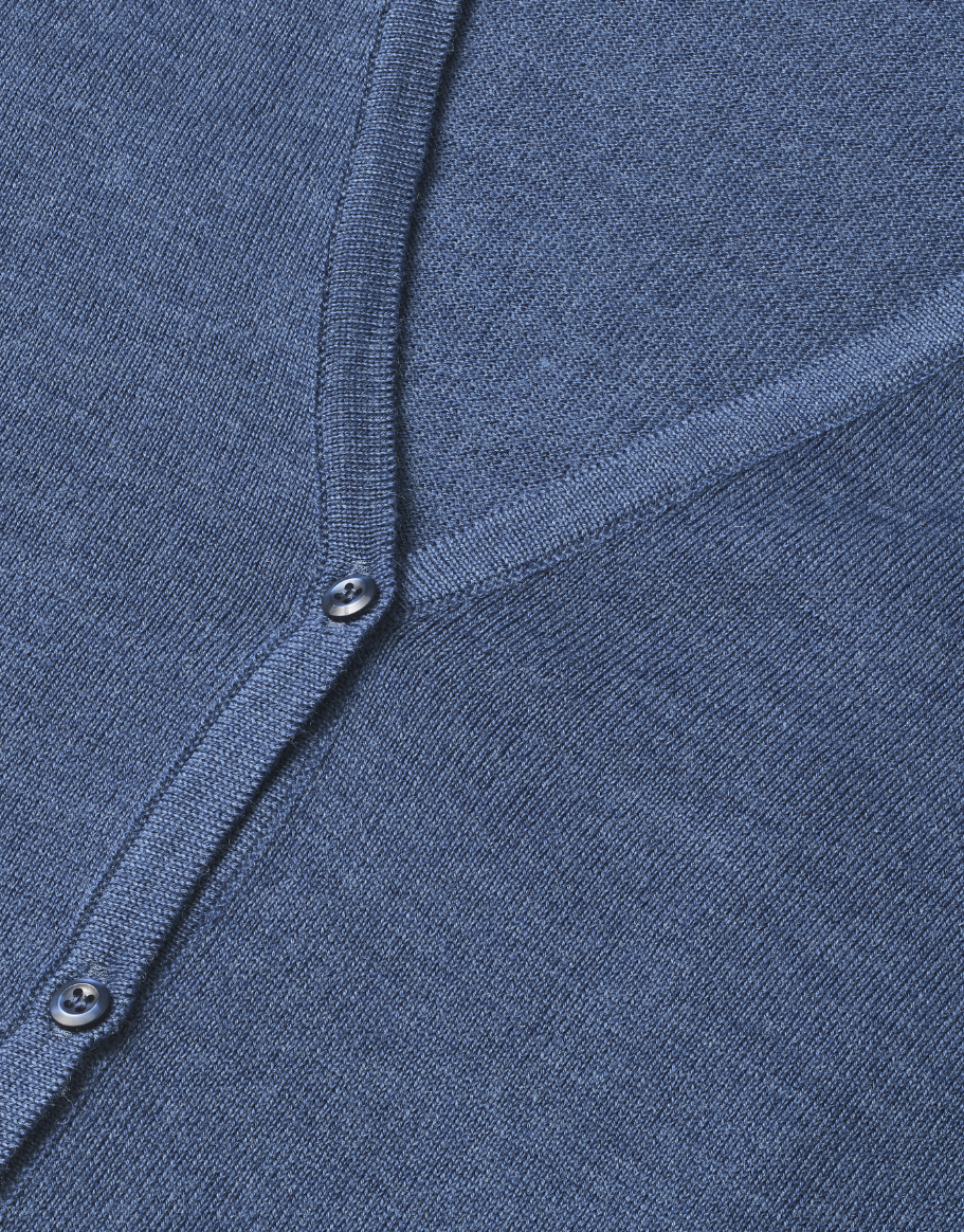 Copenhagen cardigan med v-neck og knaplukning
