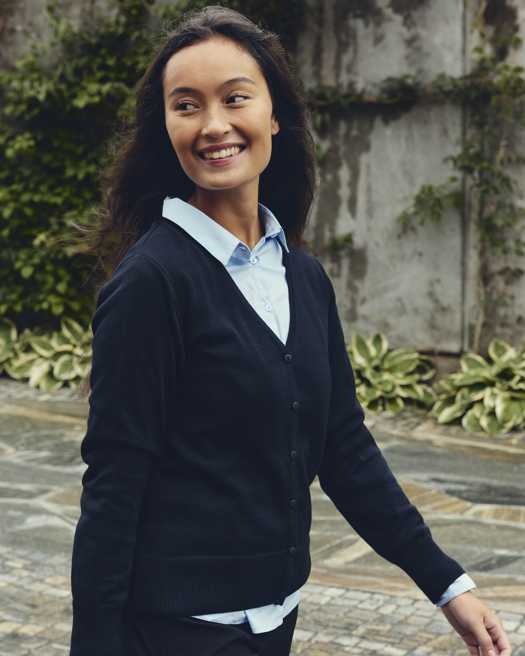 Copenhagen cardigan med v-neck og knaplukning