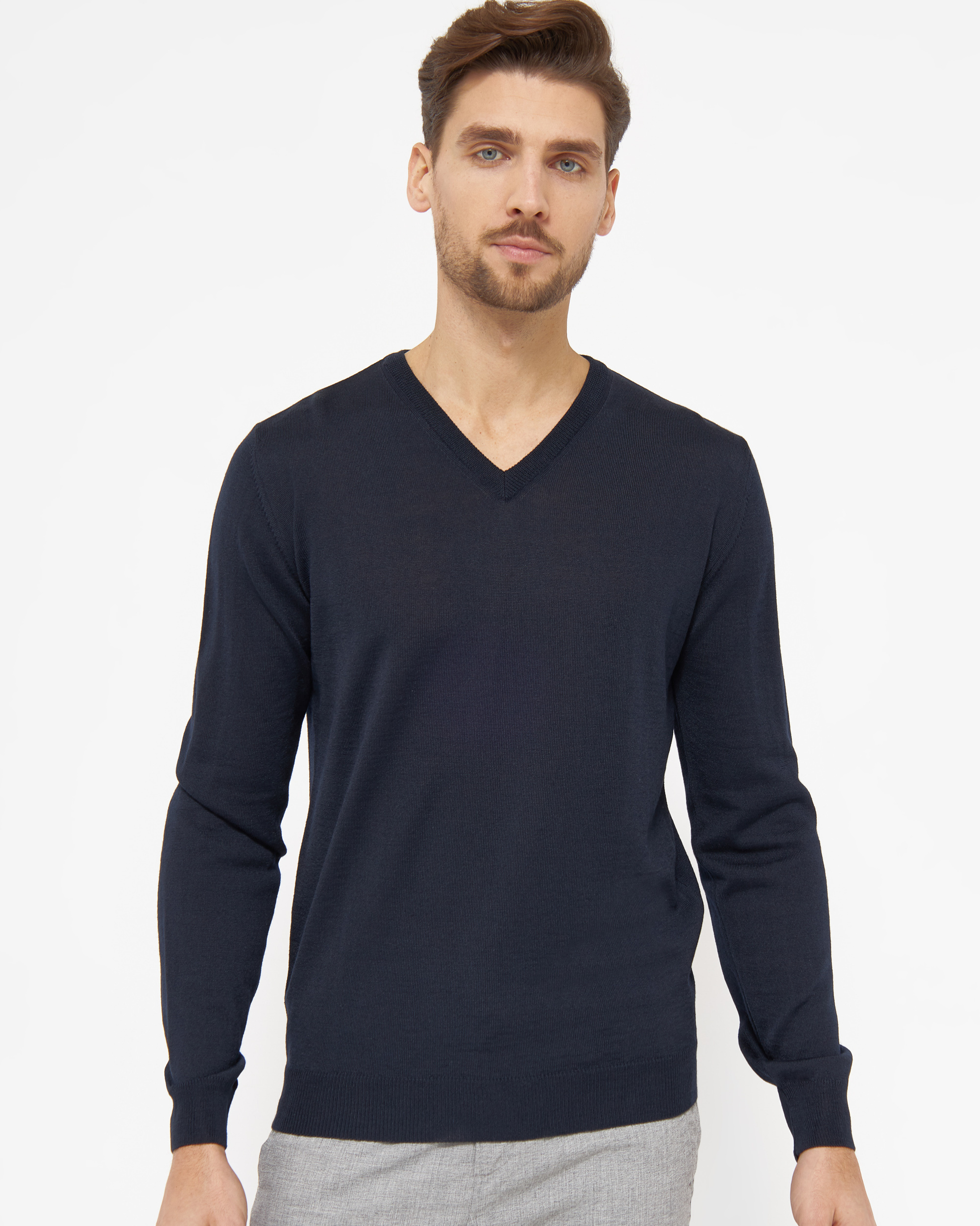 Copenhagen fitted pullover med v-neck
