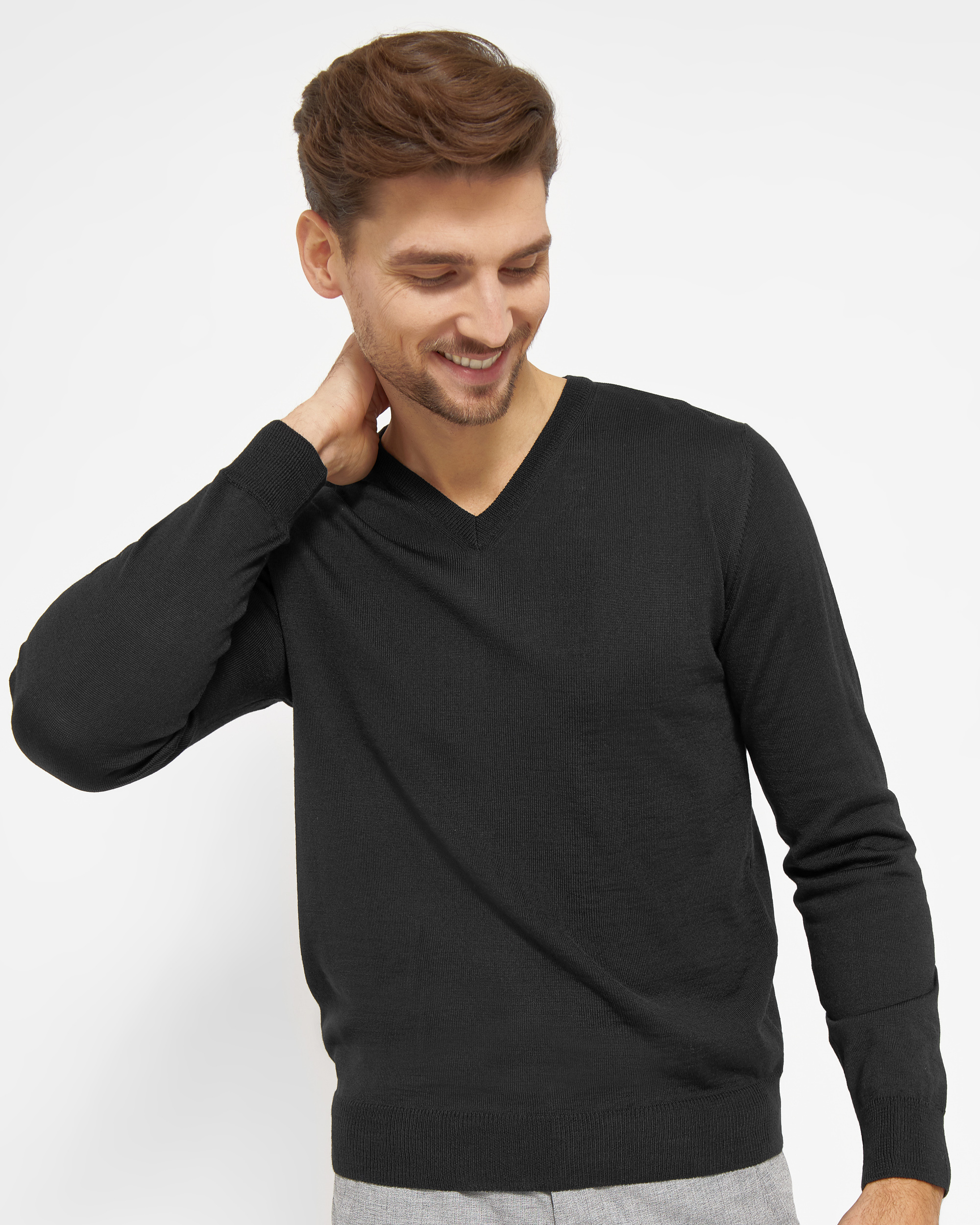 Copenhagen fitted pullover med v-neck