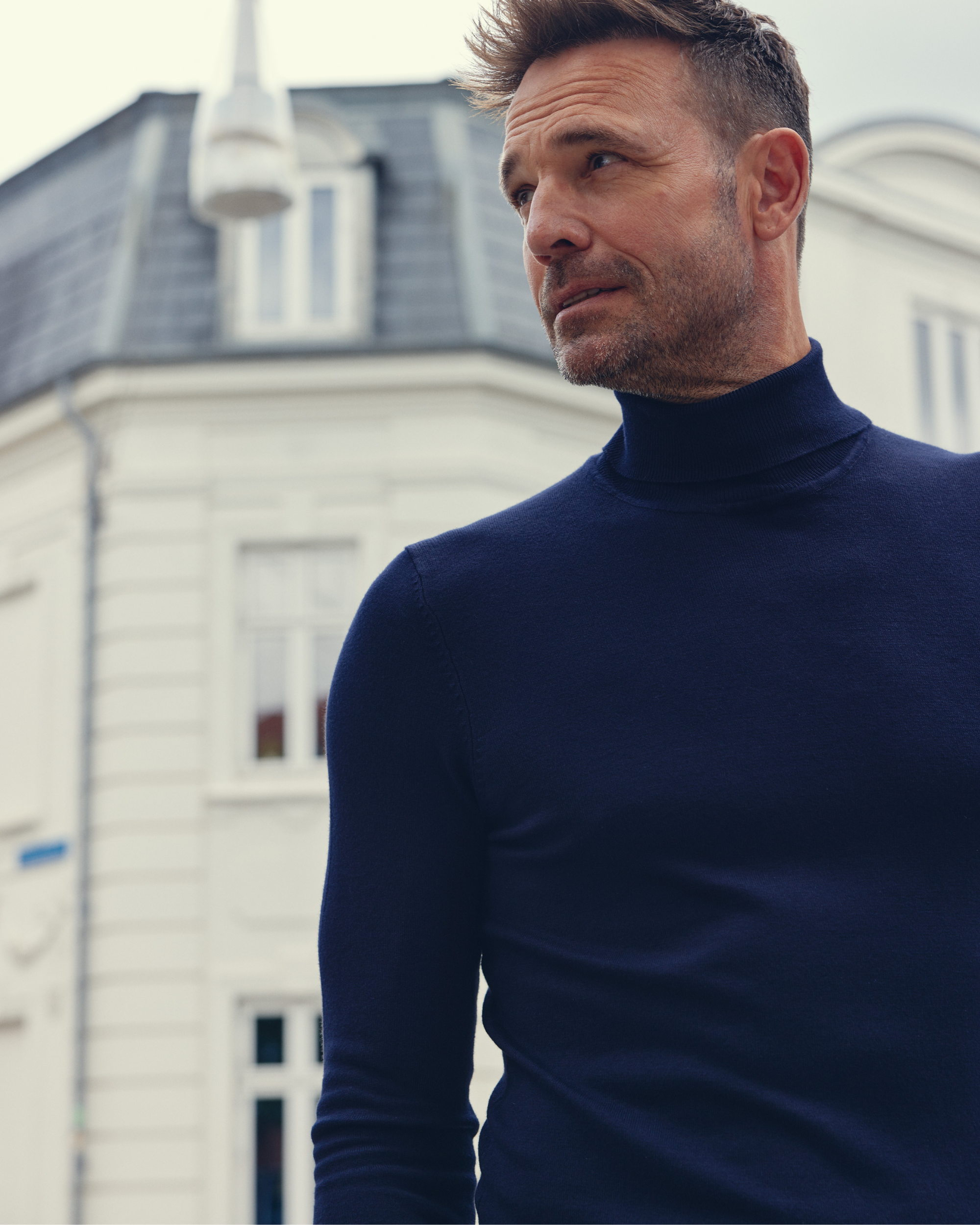 Paris pullover med rullekrave