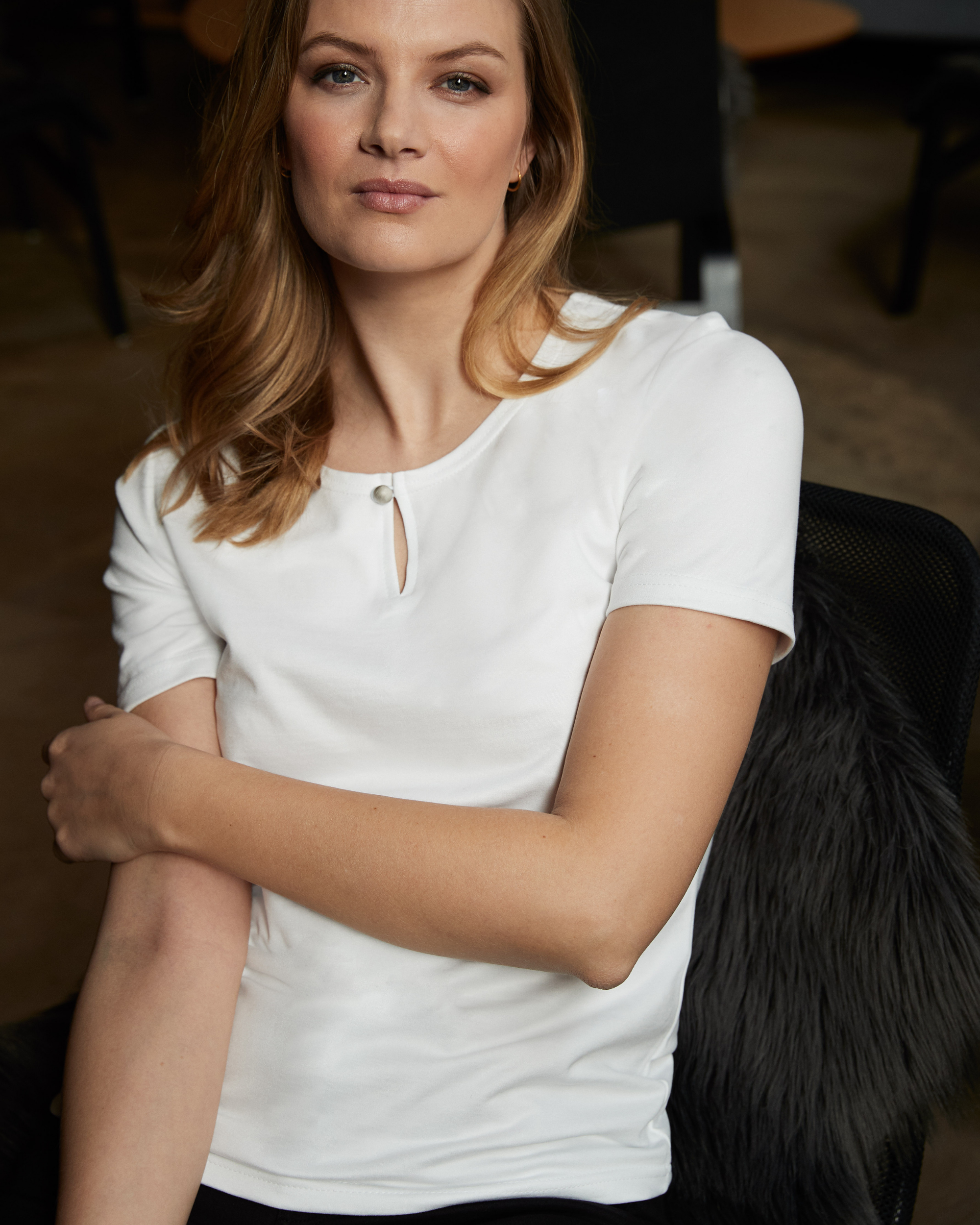 Nice bluse med bådhals