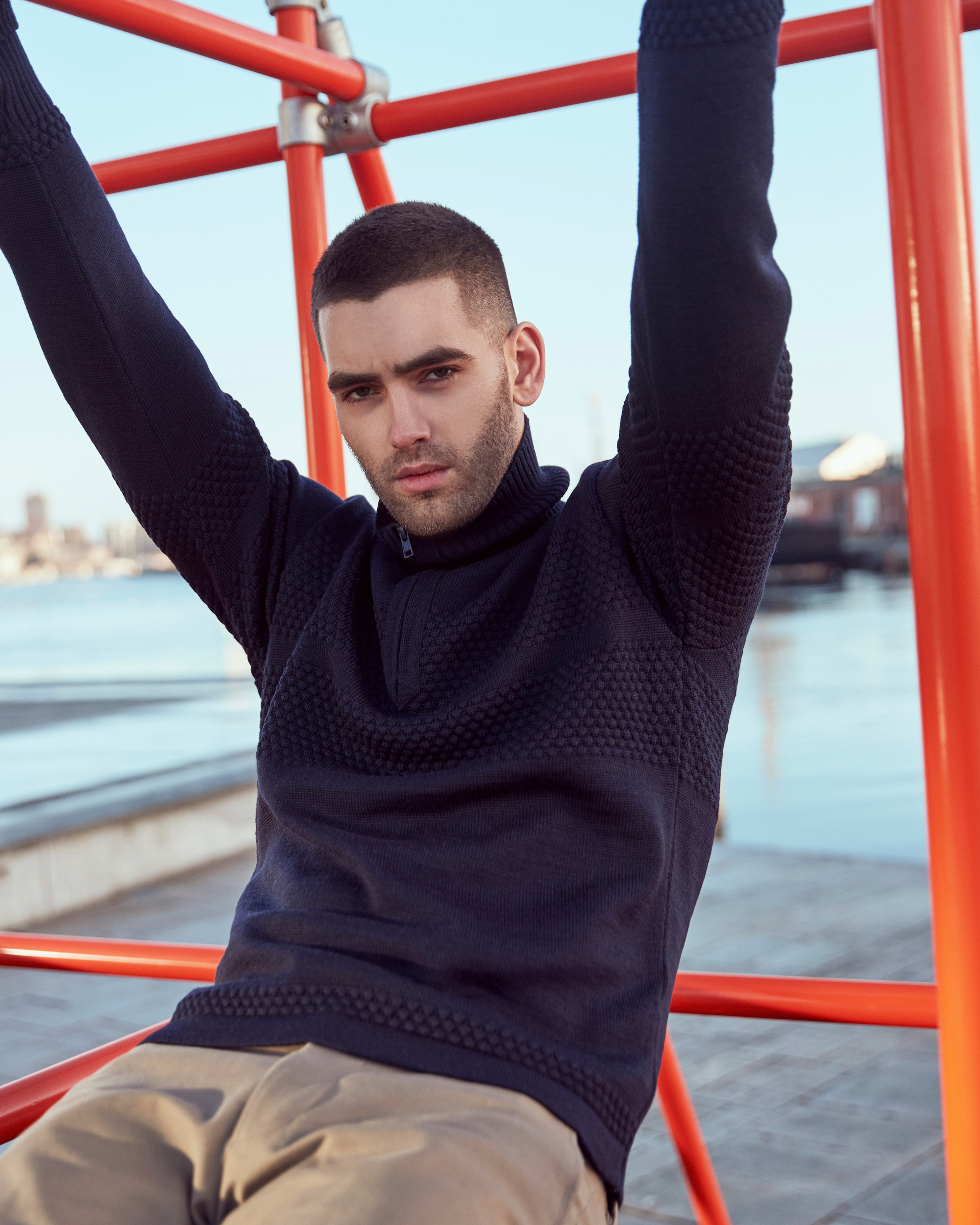 Saltum pullover med zip neck lynlås