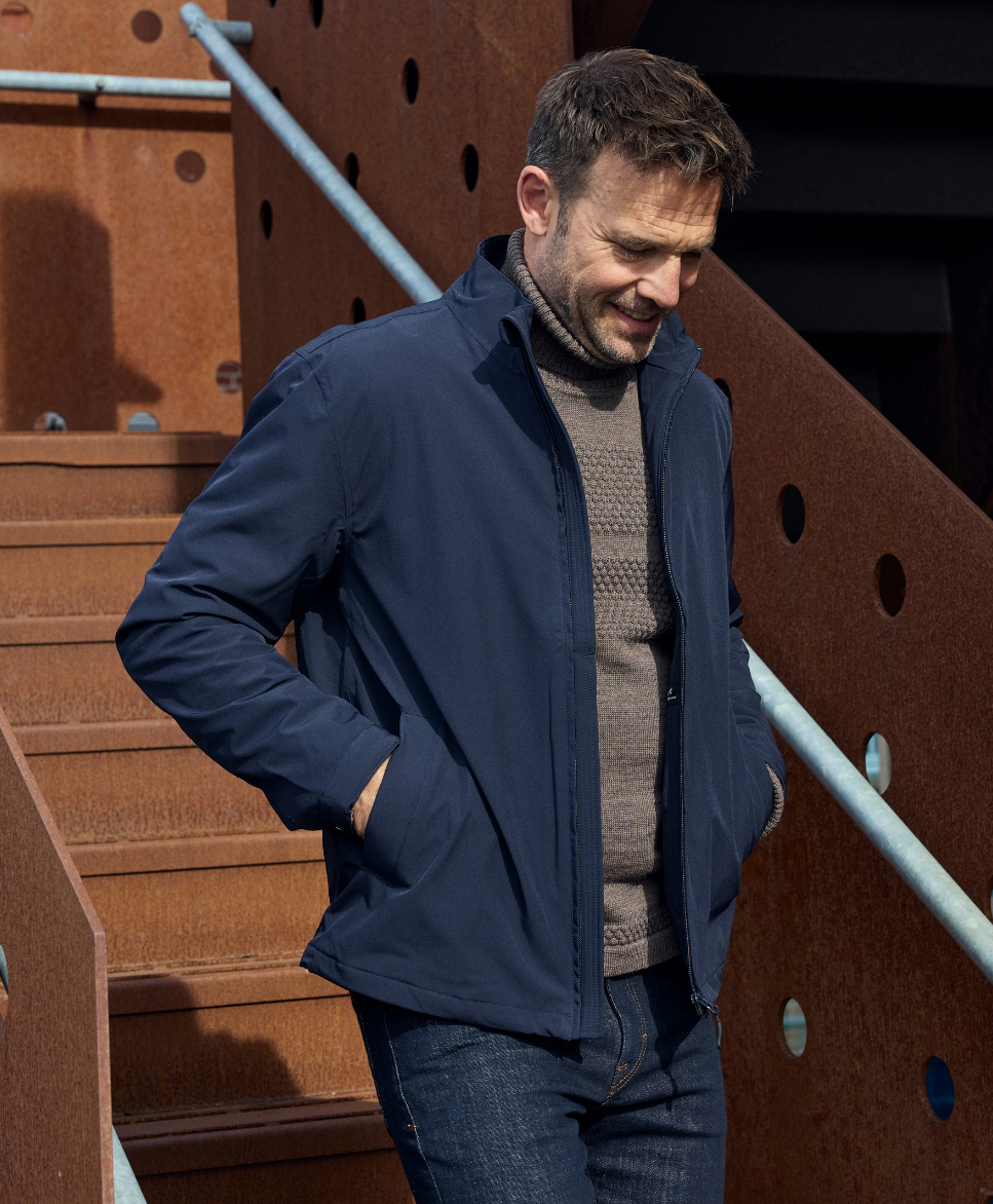 Inverness jakke med lynlås