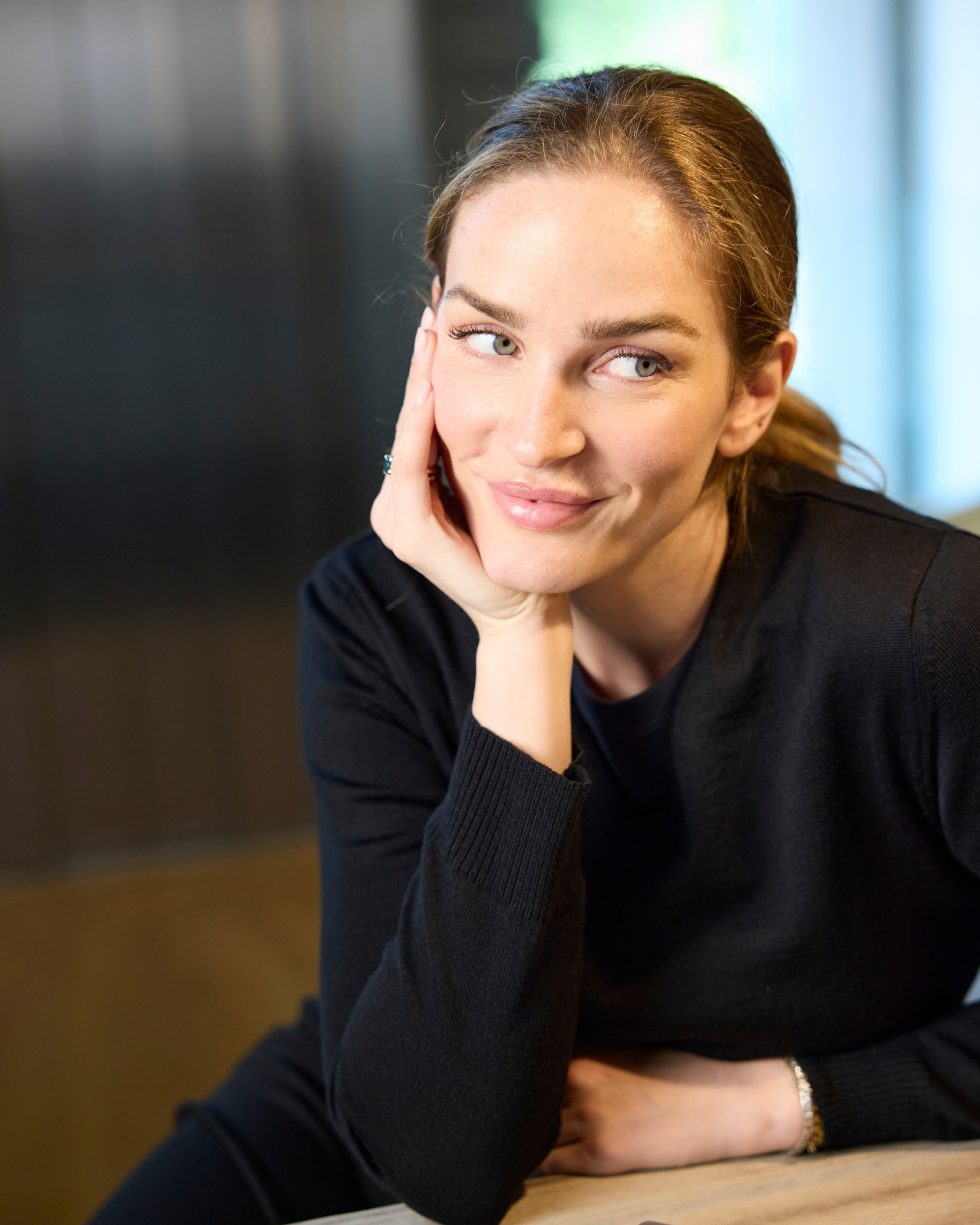 Milan pullover med v-neck