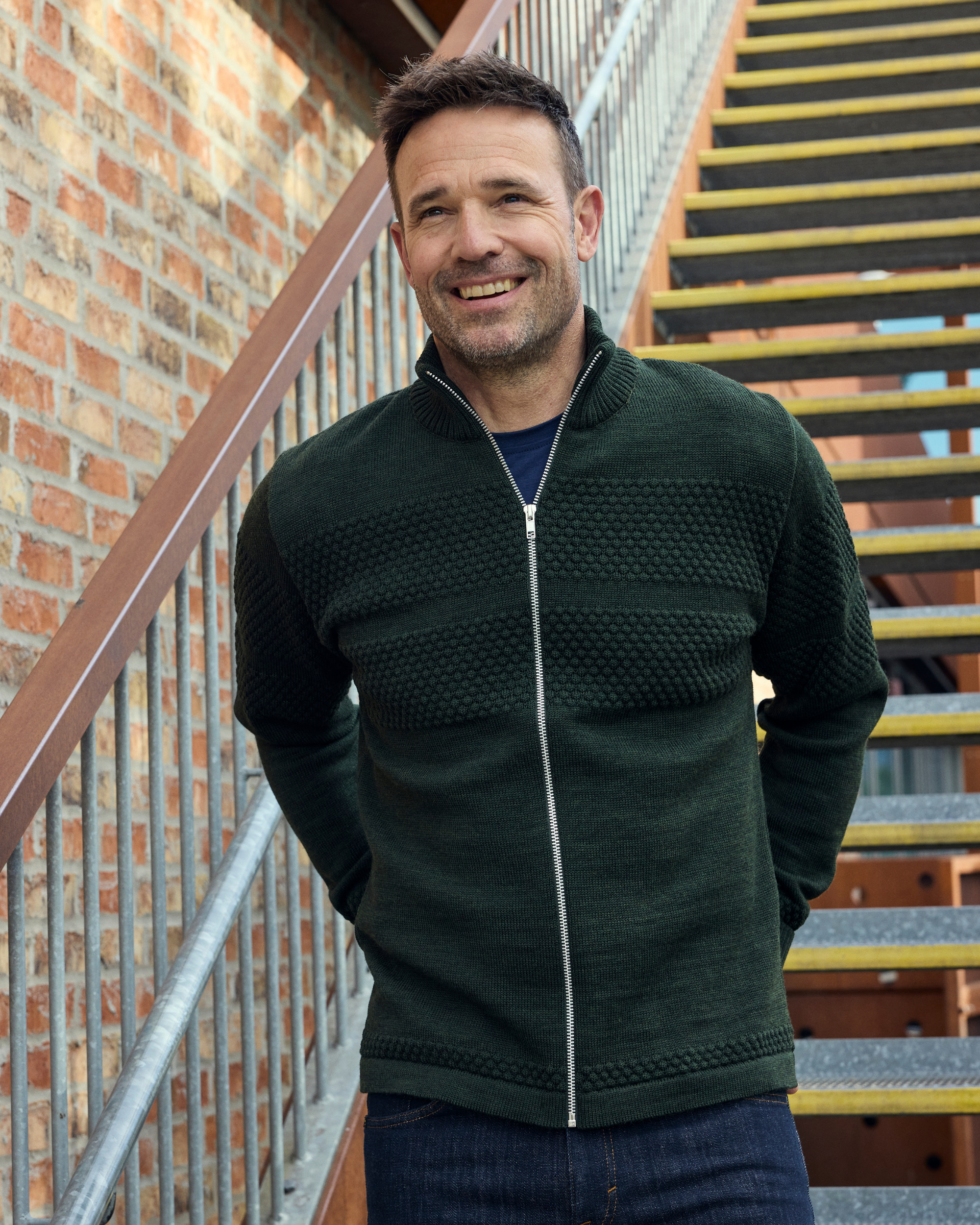 Saltum cardigan med metallynlås