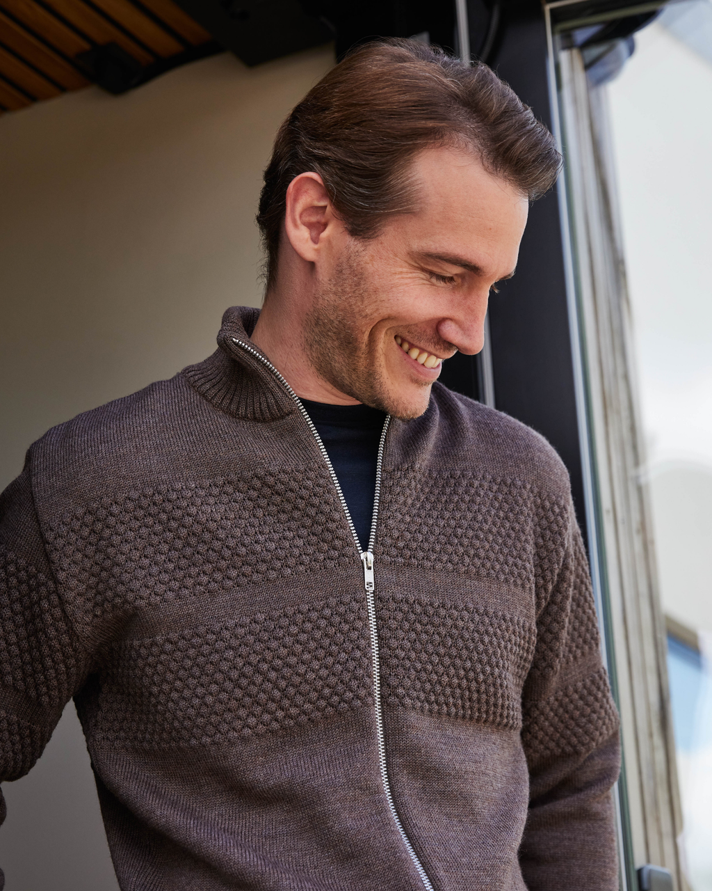 Saltum cardigan med metallynlås
