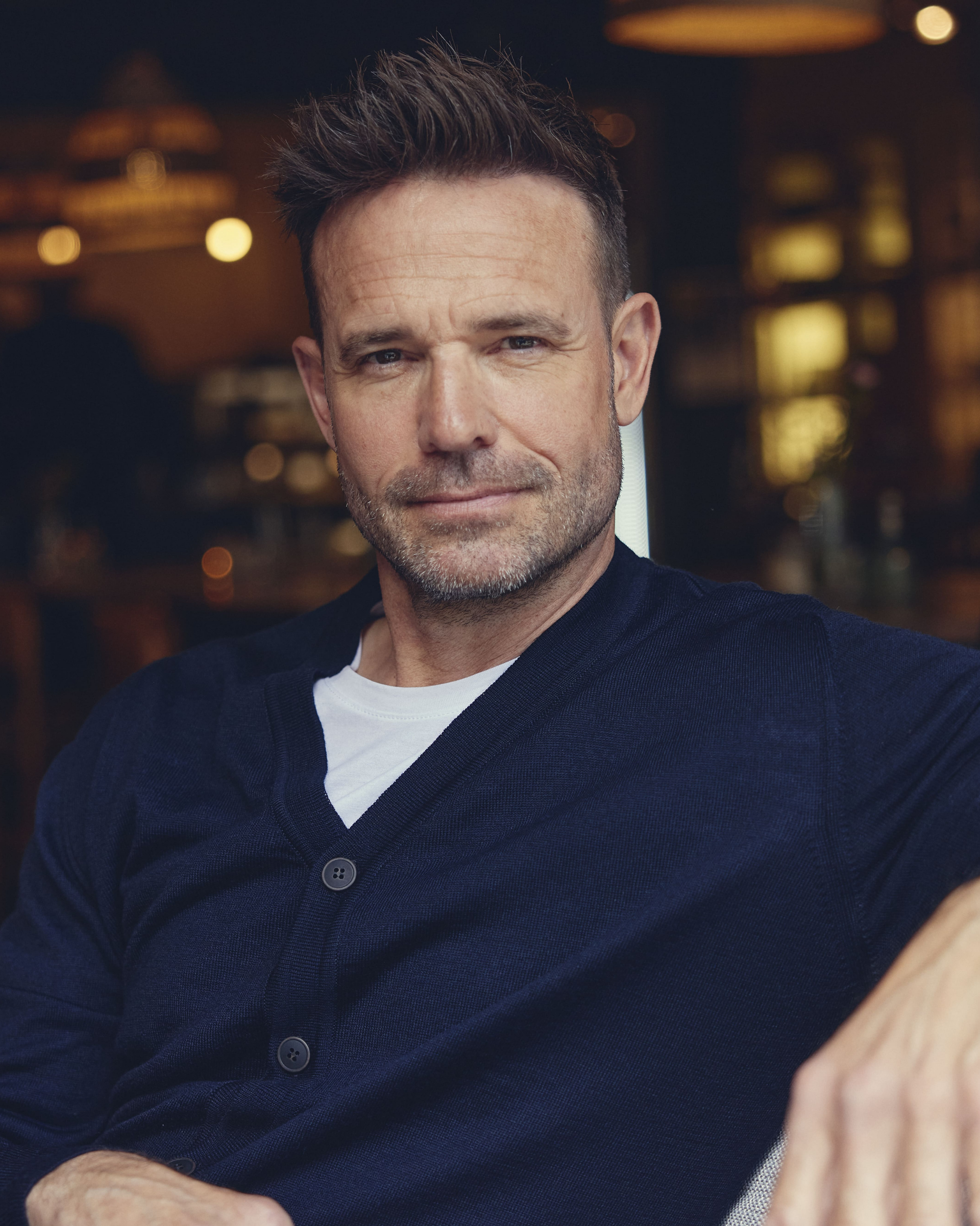 Copenhagen cardigan med v-neck og knaplukning